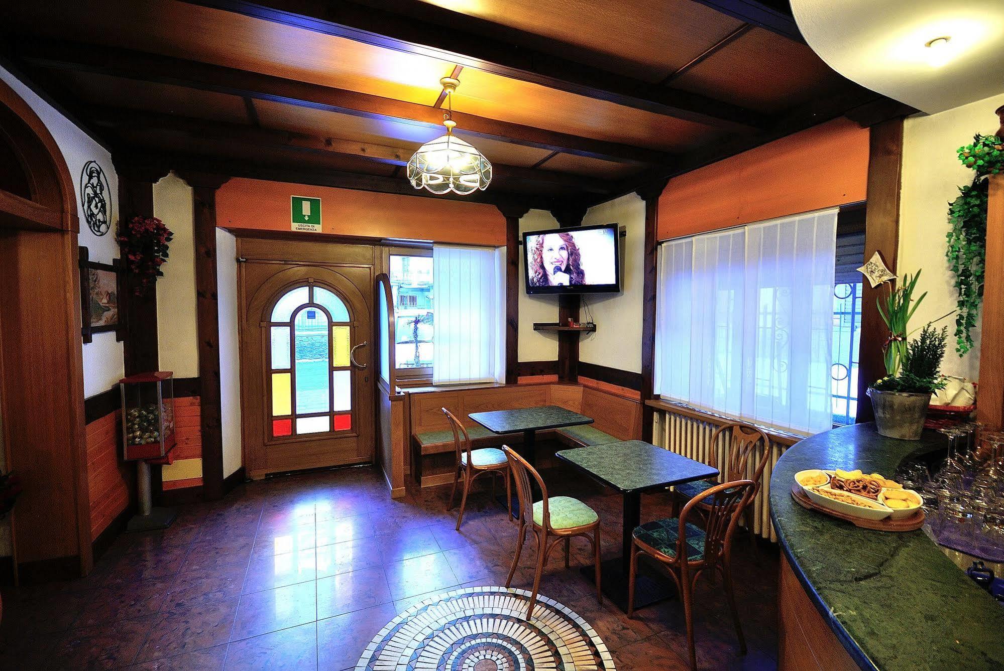 Albergo Morandi Вальбондионе Экстерьер фото
